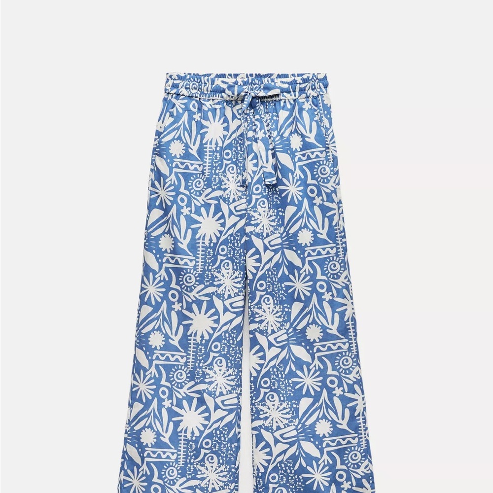 Zara Floral Blue and White Trousers. New with tags